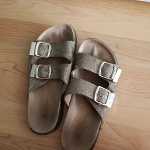 Girls sandals